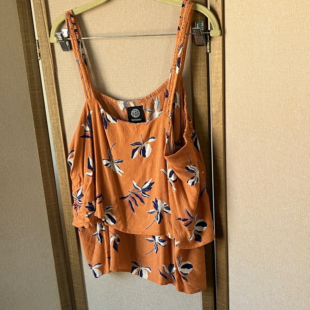 FINAL MARKDOWN Bobeau Vibrant Orange and White top 1x